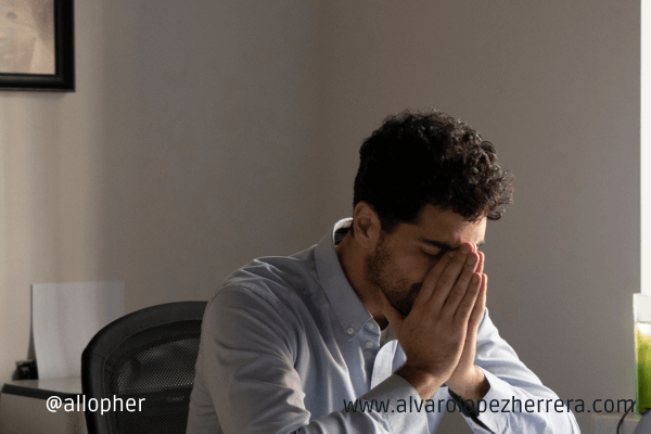 El laberinto del teletrabajo en España Desafíos ocultos y soluciones necesarias