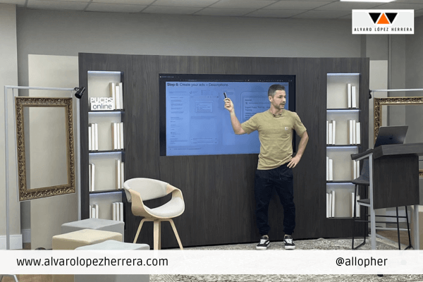 Dando clases en la PUCRS de Brasil sobre SEO & PPC