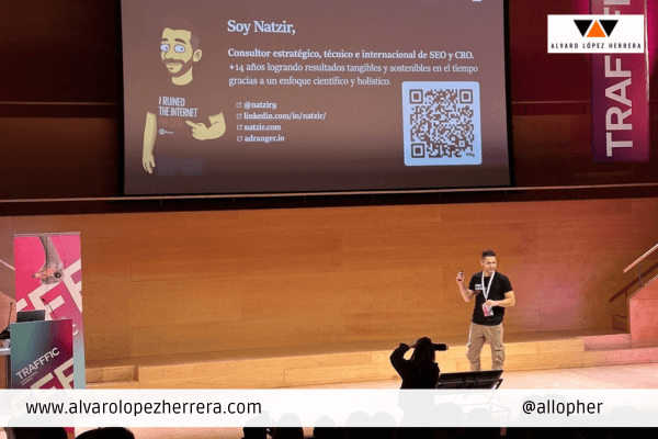 Natzir dando una charla en el TRAFFFIC de Girona sobre Agentes y Workflows SEO